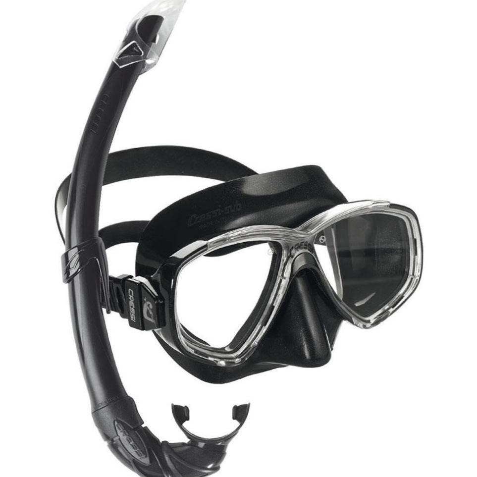 Snorkel with Confidence - Optimal Diving Mask and Snorkel Combo 