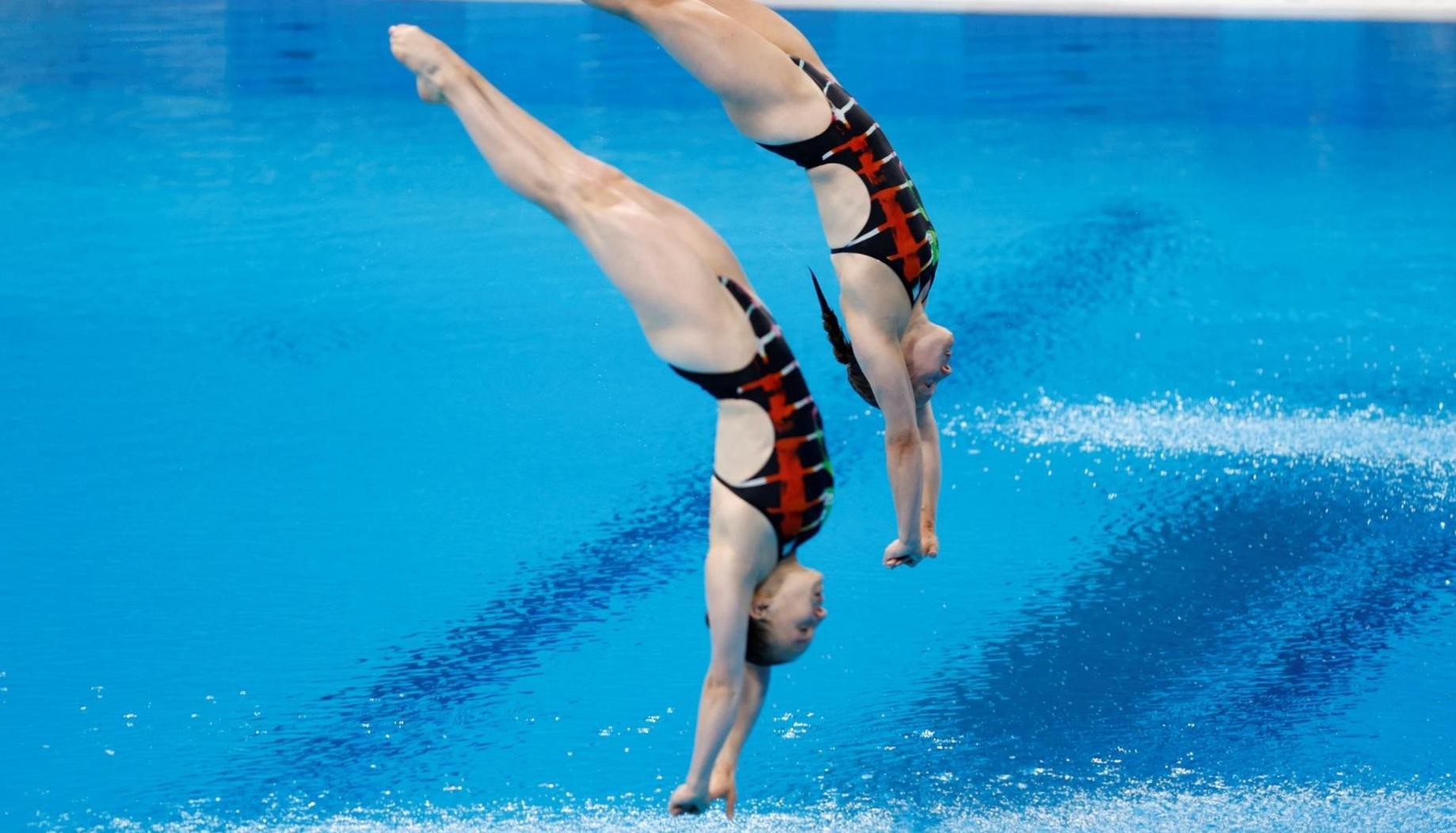  How to Position Your Body for a Perfect Dive 