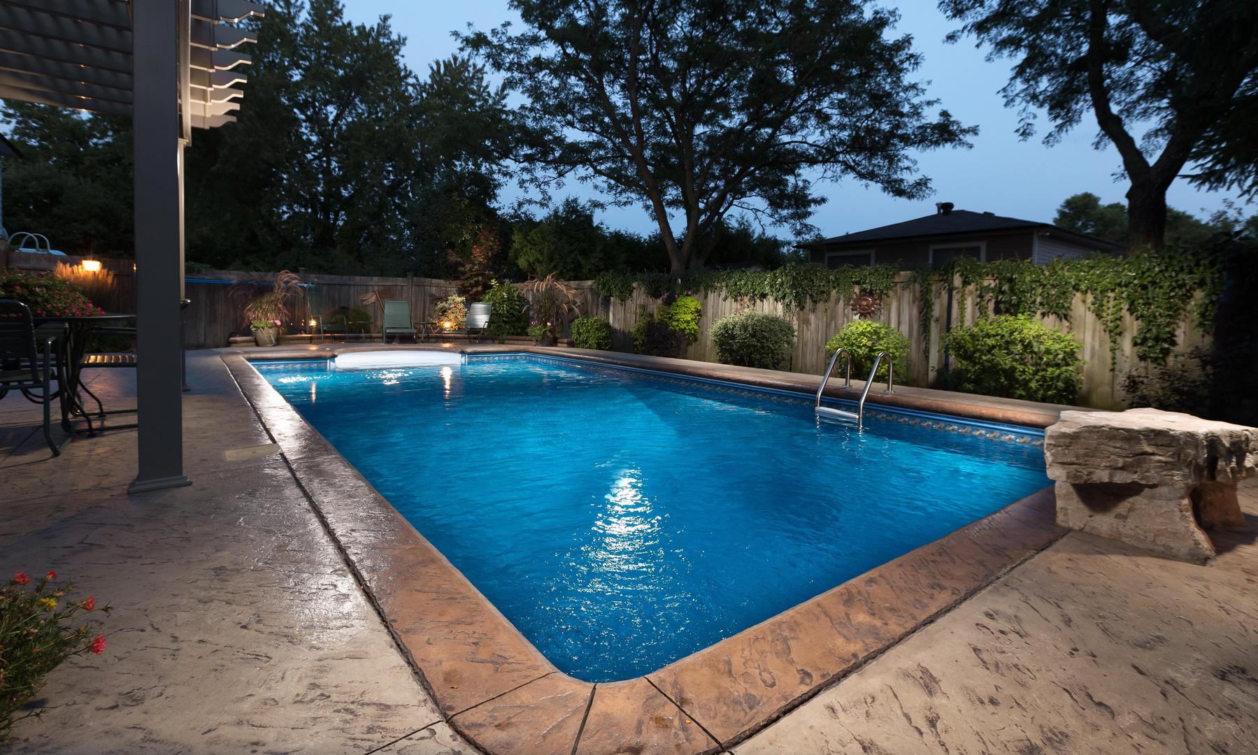  Transform Your Pool into an Aquatic Playground with a Diving Rock! 